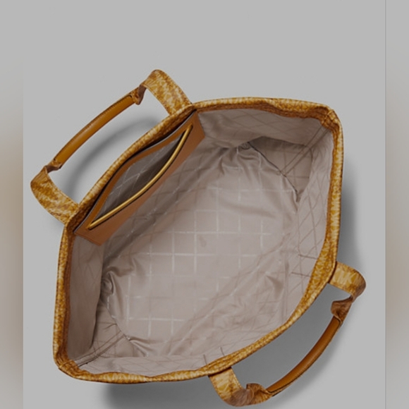 The Michael Large Animal Print Logo Tote Bag NWOT - Picture 2 of 7